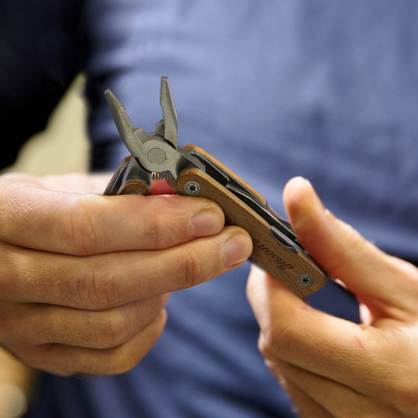 WOODEN MULTI TOOL - 125314
