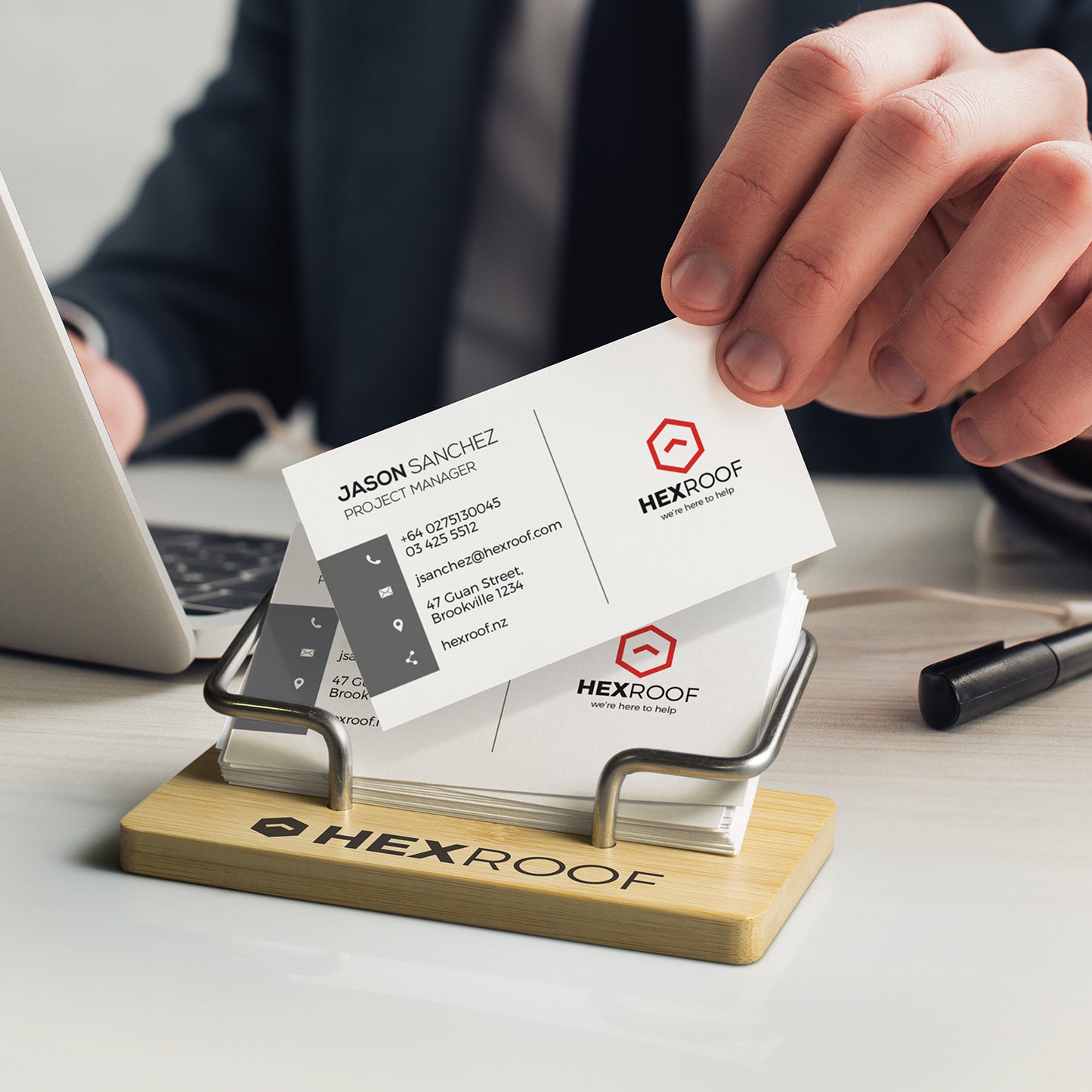 BAMBOO BUSINESS CARD STAND - 126738